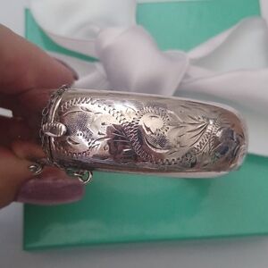 Vintage English STERLING Birmingham 1922 Hallmarked Etched Bangle Bracel…